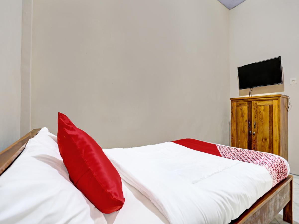 Oyo 91261 Cita Suraya Homestay Banyuwangi  Esterno foto
