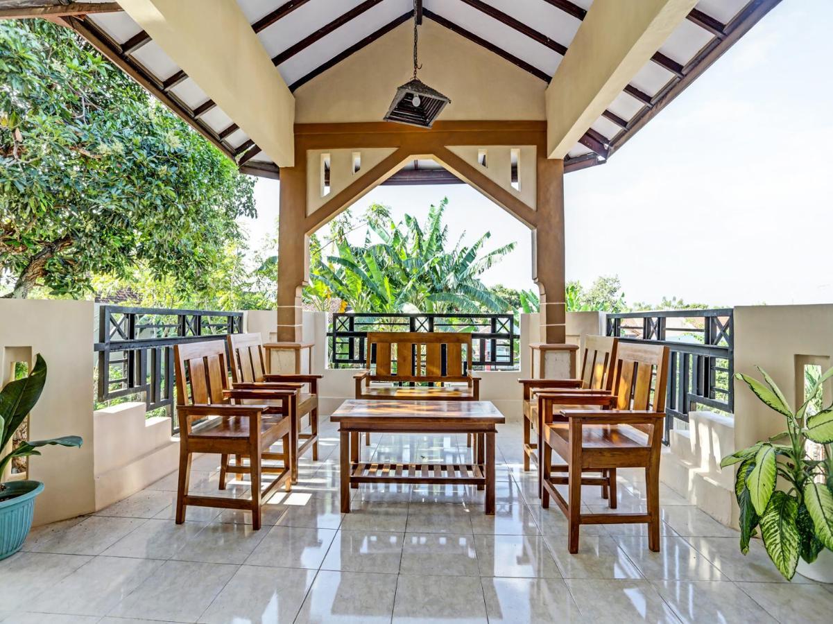 Oyo 91261 Cita Suraya Homestay Banyuwangi  Esterno foto