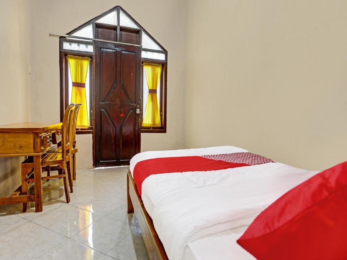 Oyo 91261 Cita Suraya Homestay Banyuwangi  Esterno foto