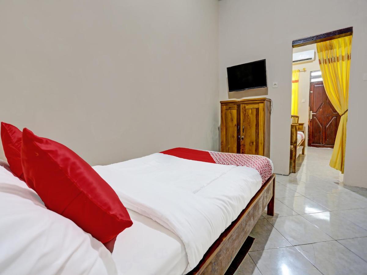 Oyo 91261 Cita Suraya Homestay Banyuwangi  Esterno foto