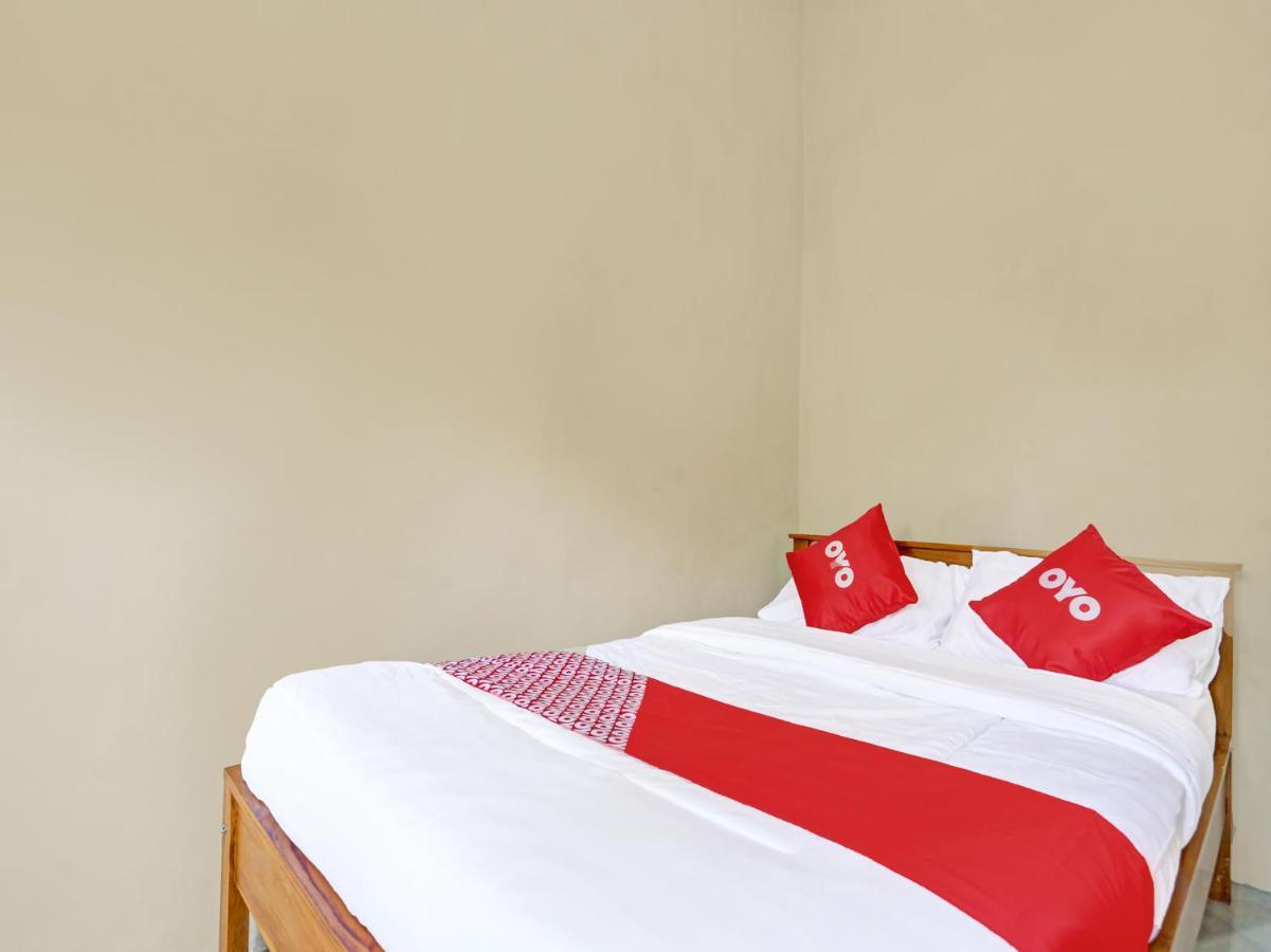 Oyo 91261 Cita Suraya Homestay Banyuwangi  Esterno foto