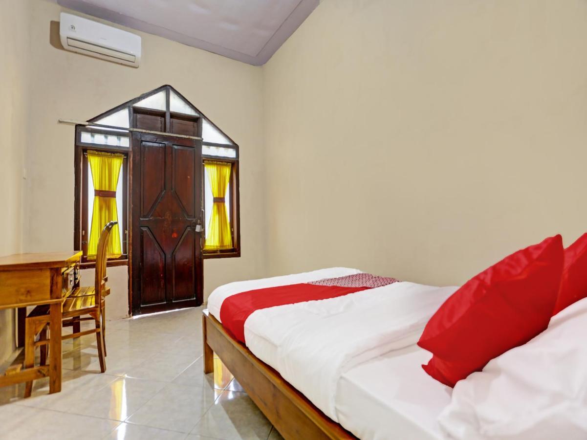 Oyo 91261 Cita Suraya Homestay Banyuwangi  Esterno foto